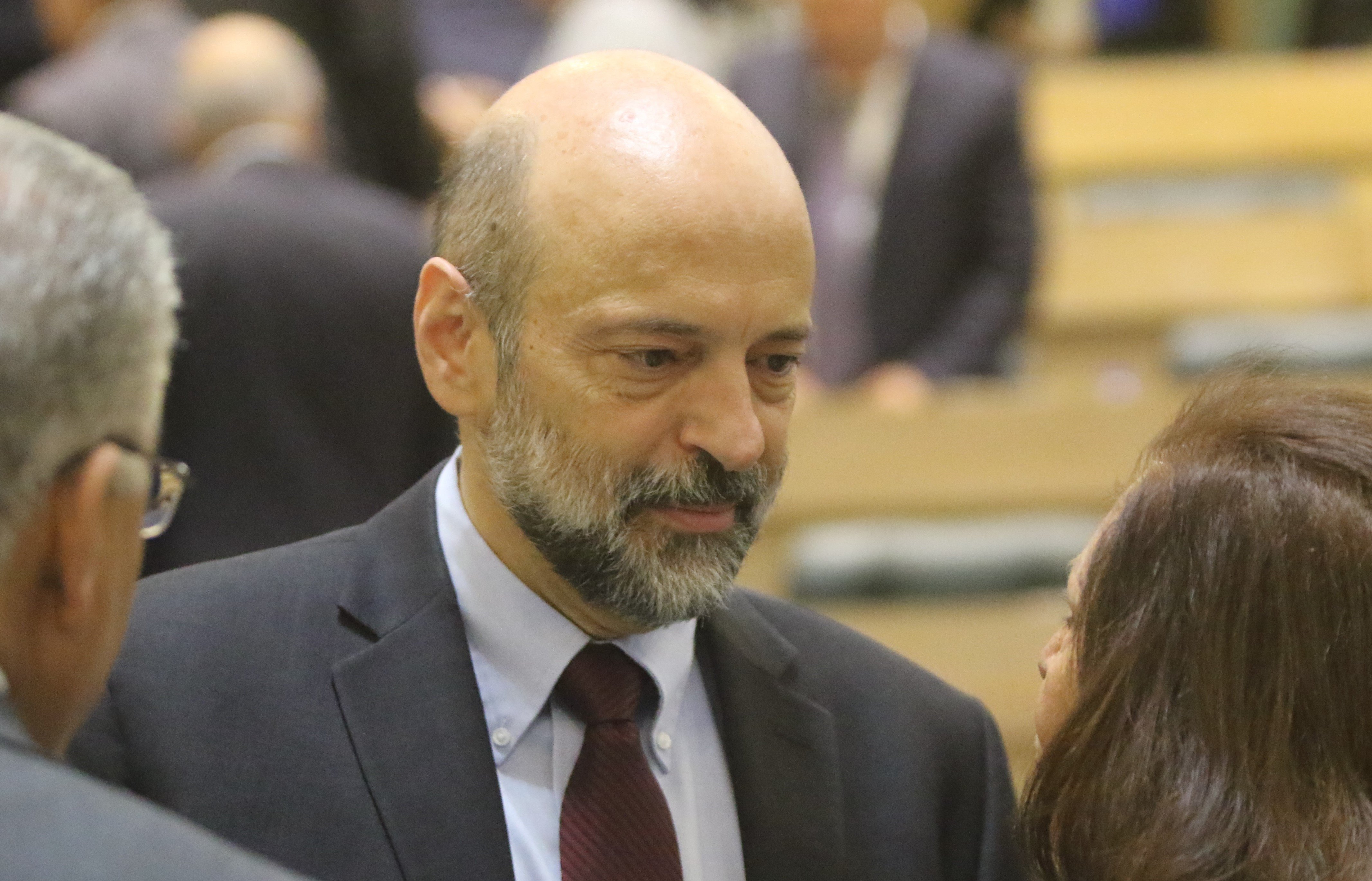 الرزاز والقطاع العام