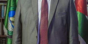 الدكتور عبد المحسن العزام – رئيس مجلس الشورى