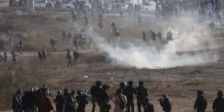 “العمل الإسلامي” يستنكر الاعتداءات الصهيونية بحق الشعب الفلسطيني في النقب