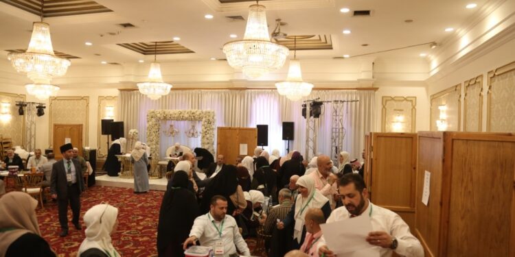“العمل الإسلامي” ينتخب 18 عضواً مكملاً لمجلس الشورى ويباشر انتخاب الأمين العام ( صور)