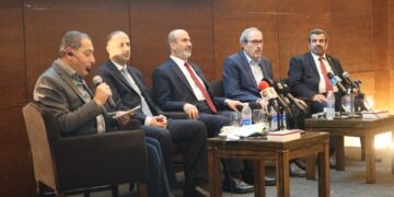 خلال مناظرة إعلامية… العضايلة : قبل الحديث عن أي مستقبل للحياة الحزبية على الحكومة أن ترفع القبضة الأمنية عن مجريات الحياة السياسية