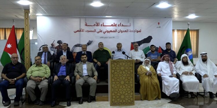 علماء الشريعة” في العمل الإسلامي يوجهون نداء لعلماء الأمة لمواجهة العدوان على المسجد الأقصى