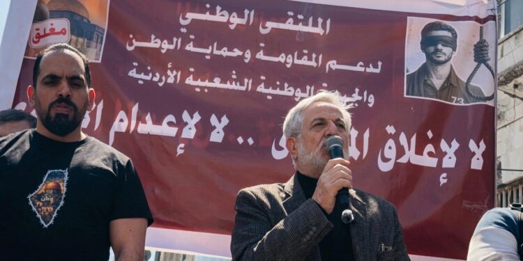 السقا من مسيرة الحسيني: الأقصى والأسرى خط أحمر وضرورة لموقف شعبي ورسمي موحد