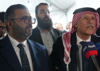 وفد من قيادة حزب الأمة وكتلته النيابية يقدم واجب العزاء بضحايا استهداف كنيسة الكرك